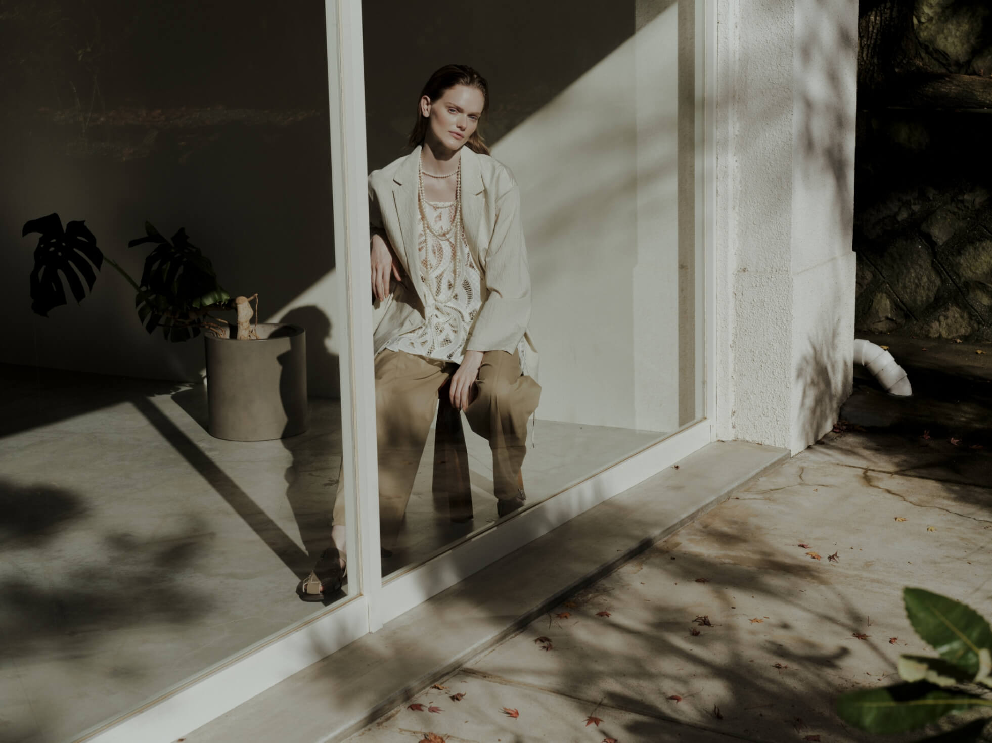 >SHIPS for WOMEN 2026 Spring | TOUGH Romantic